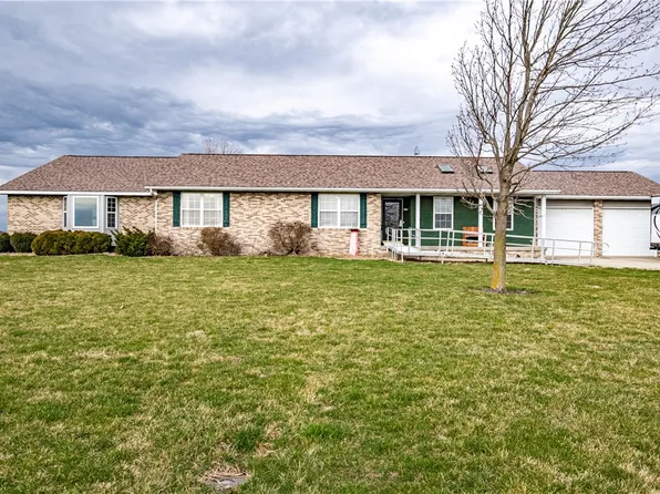 820 County Road 850e, Sullivan, IL 61951