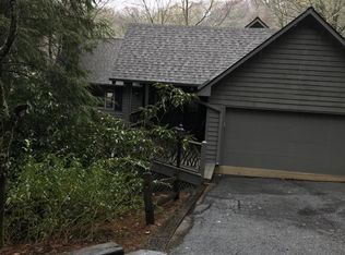 386 Spruce Ln, Highlands, NC 28741