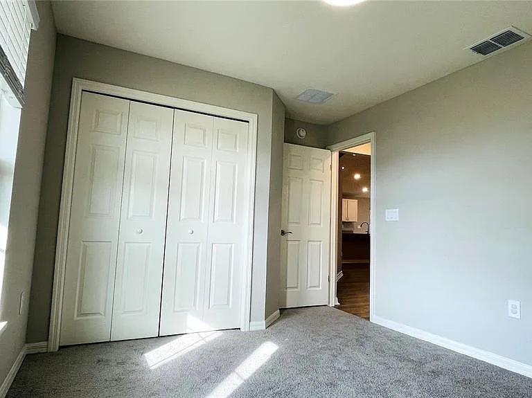 1387 Mountain Flower Ln — Photo 3