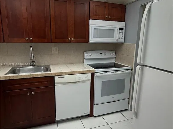 7911 Colony Cir N, Fort Lauderdale, FL