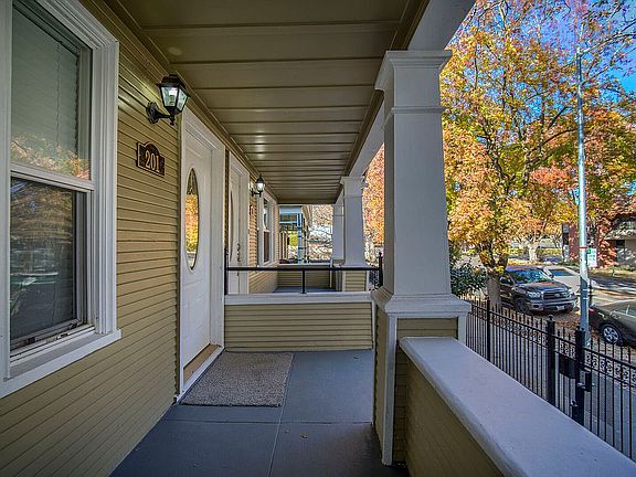 3rd image of 418 S St