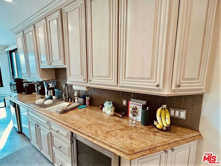 750 S Bundy Dr #203 — Photo 9