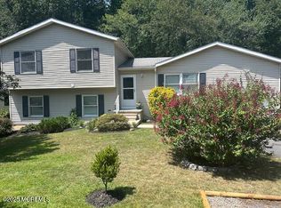 66 Bear Brook Rd, Princeton, NJ 08540