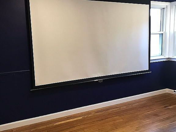Entertainment room - 1st fl