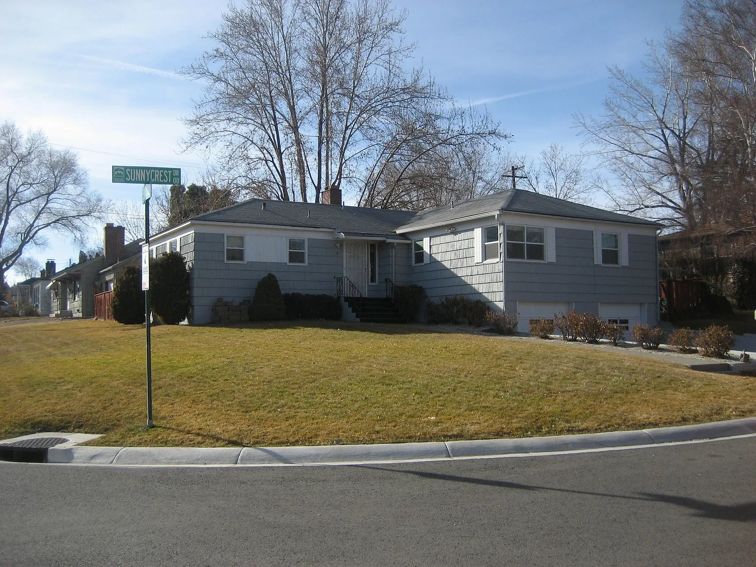 5 Sunnycrest Dr photo 1