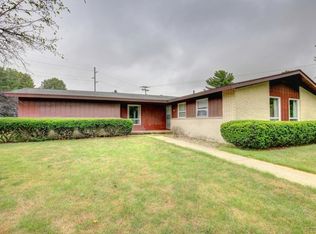 10 O'Connor Ct, Champaign, IL
