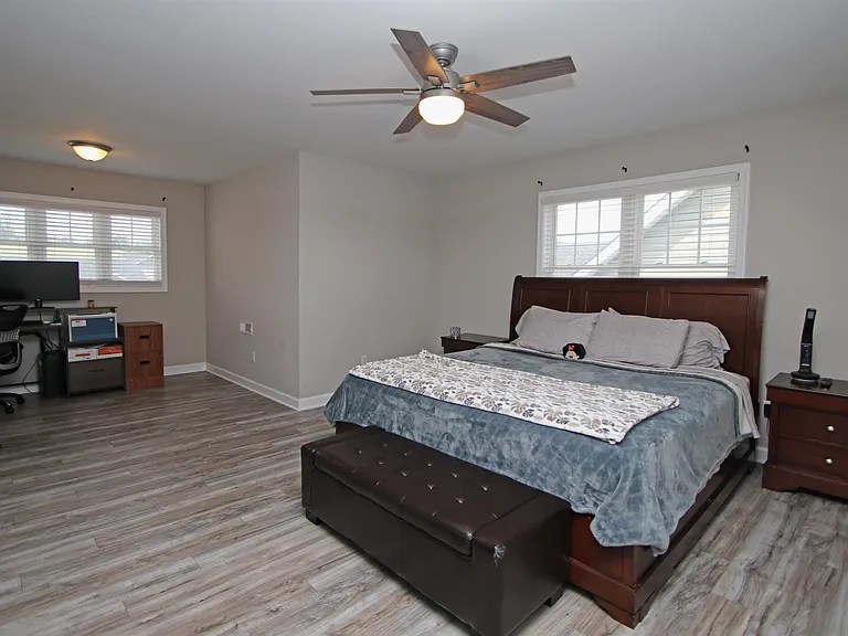 224 Spring Run Ln — Photo 26