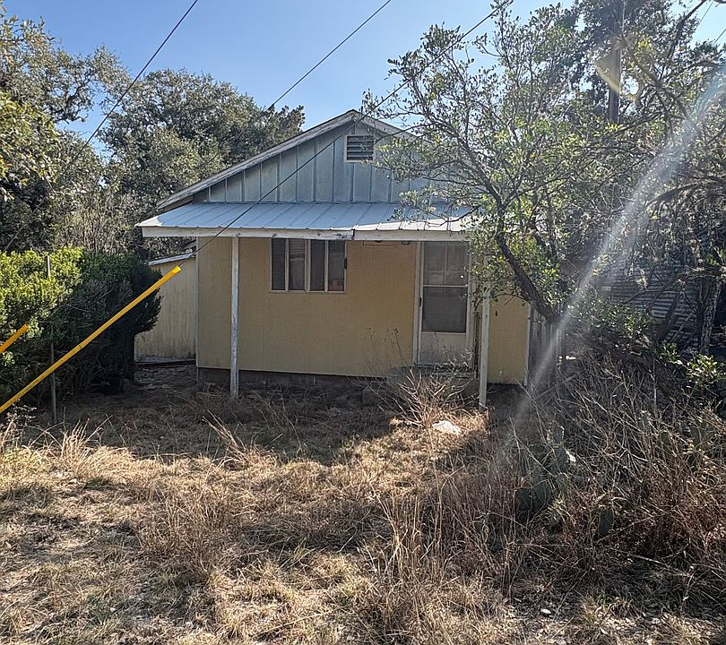 1st image of 690 Georges