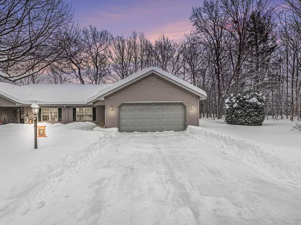 1286 Terra Rd, Traverse City, MI 49686