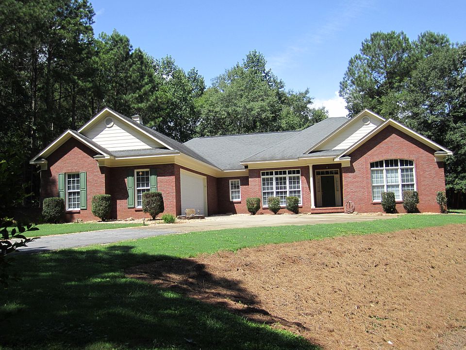 Ranch - 2.2 Acre Wooded Lot