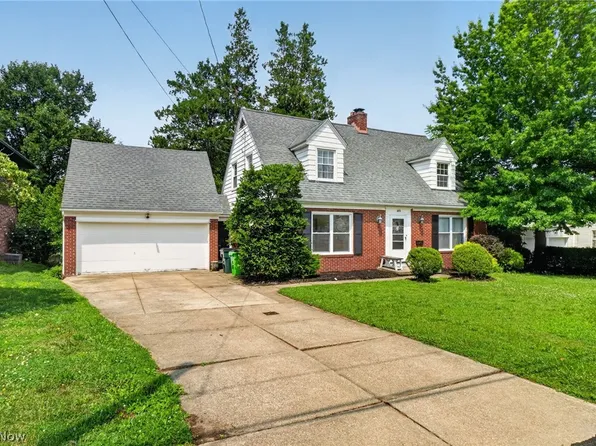 683 E Ford Ave, Barberton, OH 44203