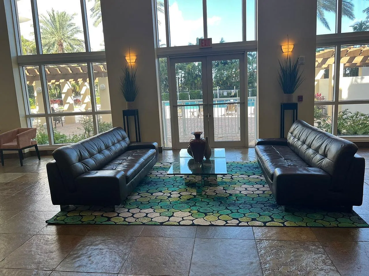 2 bed, 1052 sqft, $2,690 — Photo 3