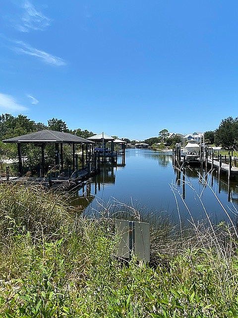 1st image of 4555 Bayou Ct