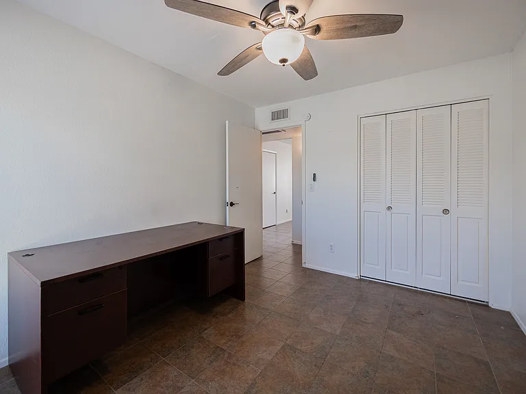 6008 W Augusta Ave — Photo 18