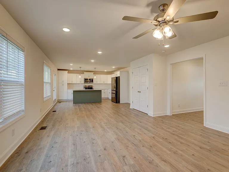 1385 Harmon Ln — Photo 41