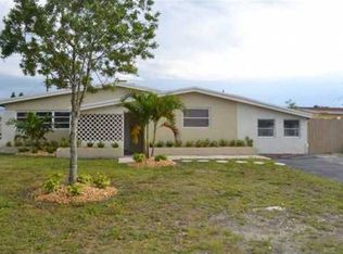 6740 Roosevelt St, Hollywood, FL 33024