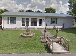 303 Lovell Ave, Dickson, TN 37055