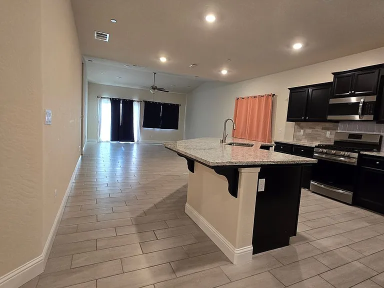 2365 W Mallard Ln — Photo 18
