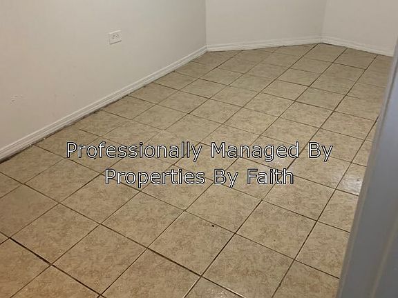 4th image of 6315 S Eberhart Ave #1