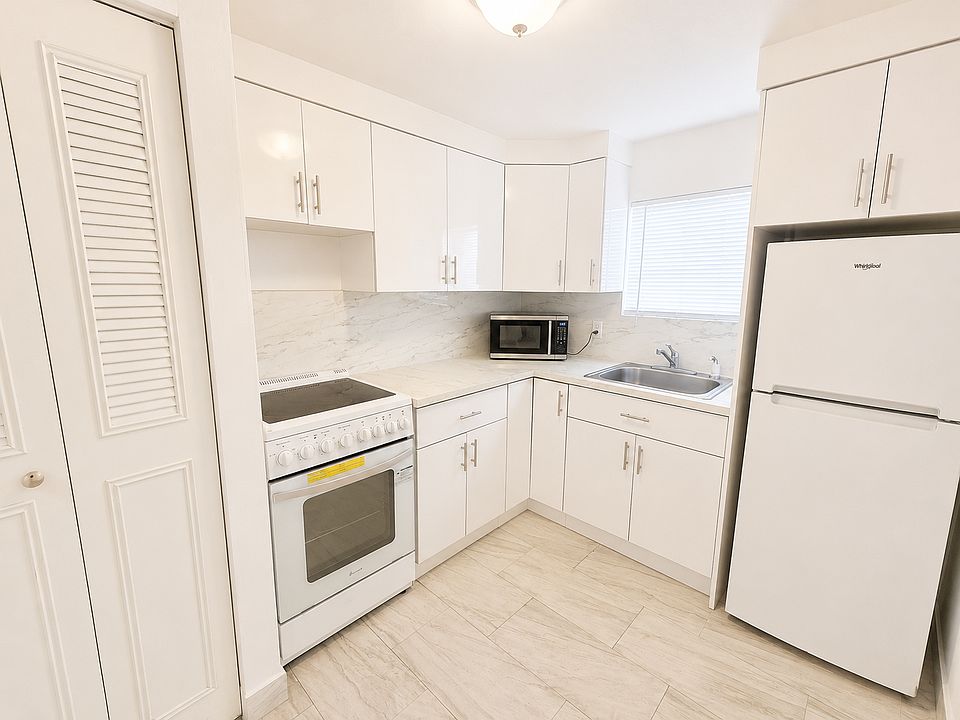 1st image of 2519-2521 Pierce St #B