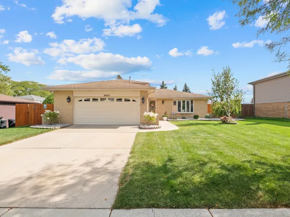 16439 Cherry Hill Ave, Tinley Park, IL 60487