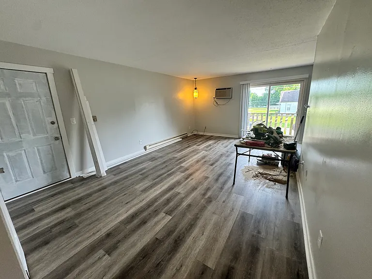 508 E Provost St #4 — Photo 5