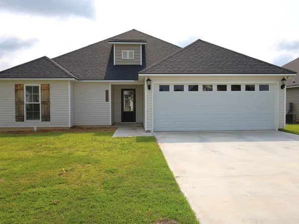 2047 Meadow Cove Dr, Valdosta, GA 31605