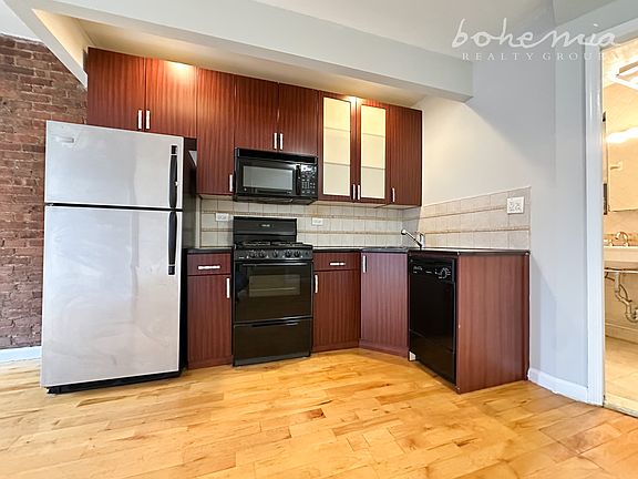 5th image of 2082 Frederick Douglass Blvd APT 4A