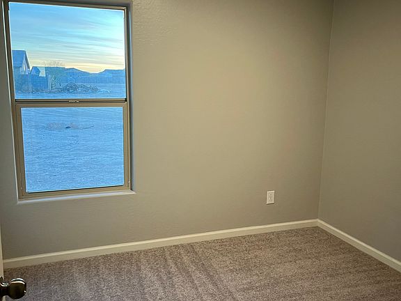 5th image of 15483 S Kline Pl #1
