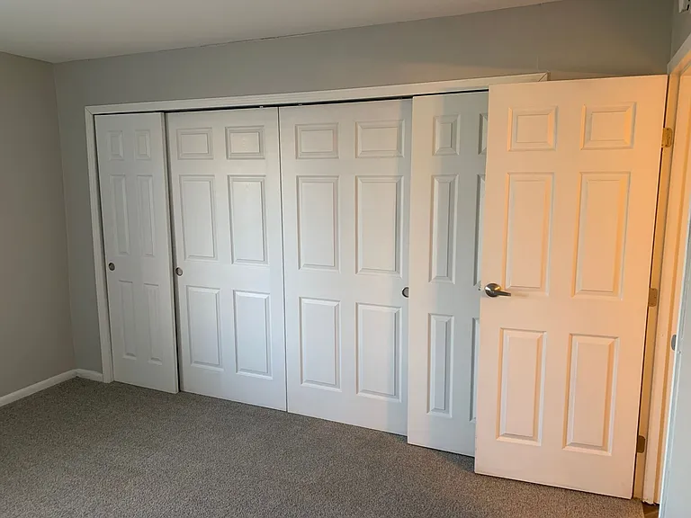 Garden Pointe Apartments — Photo 52