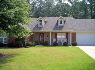 204 Forest Ridge Dr, Oxford, MS 38655