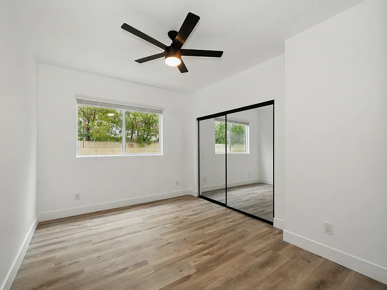 5614 Castana Ave #1&2 — Photo 15