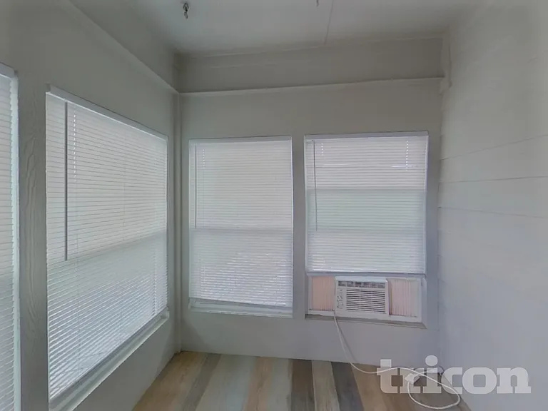 157 Spring Hollow Dr — Photo 20