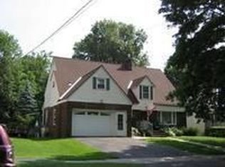 174 5th Ave, Gloversville, NY 12078