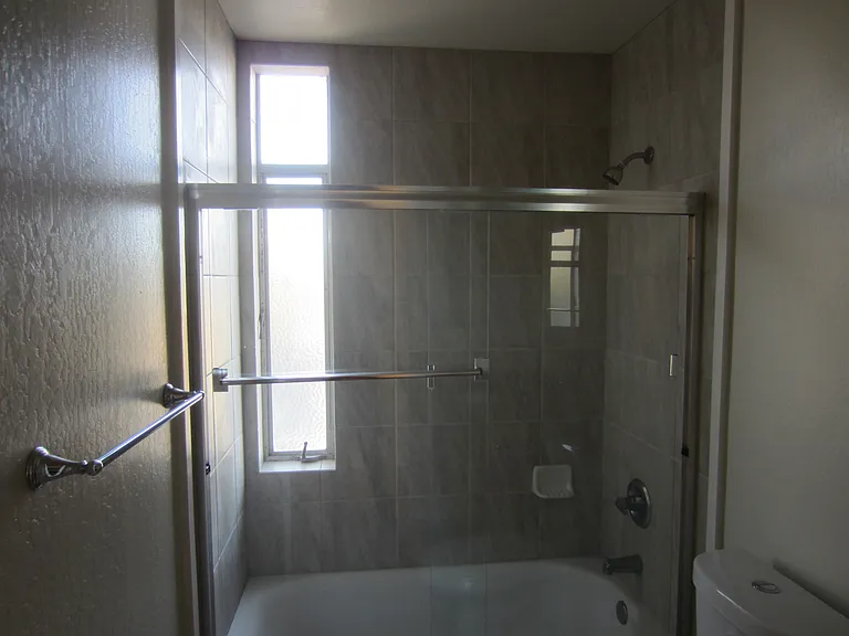 Addison Apartments — Photo 13