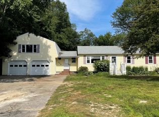 715 River Rd, Windham, ME 04062