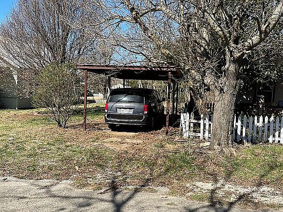 4th image of 317 N Avenue B