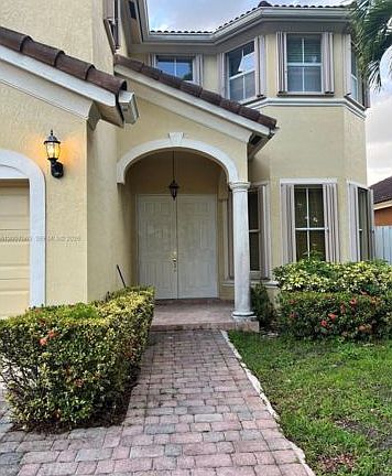 2nd image of 16475 SW 84th Ln