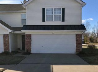 216 Homeshire Cir, Wentzville, MO 63385