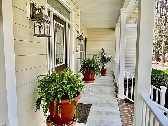 3rd image of 48 Turtle Point Ln