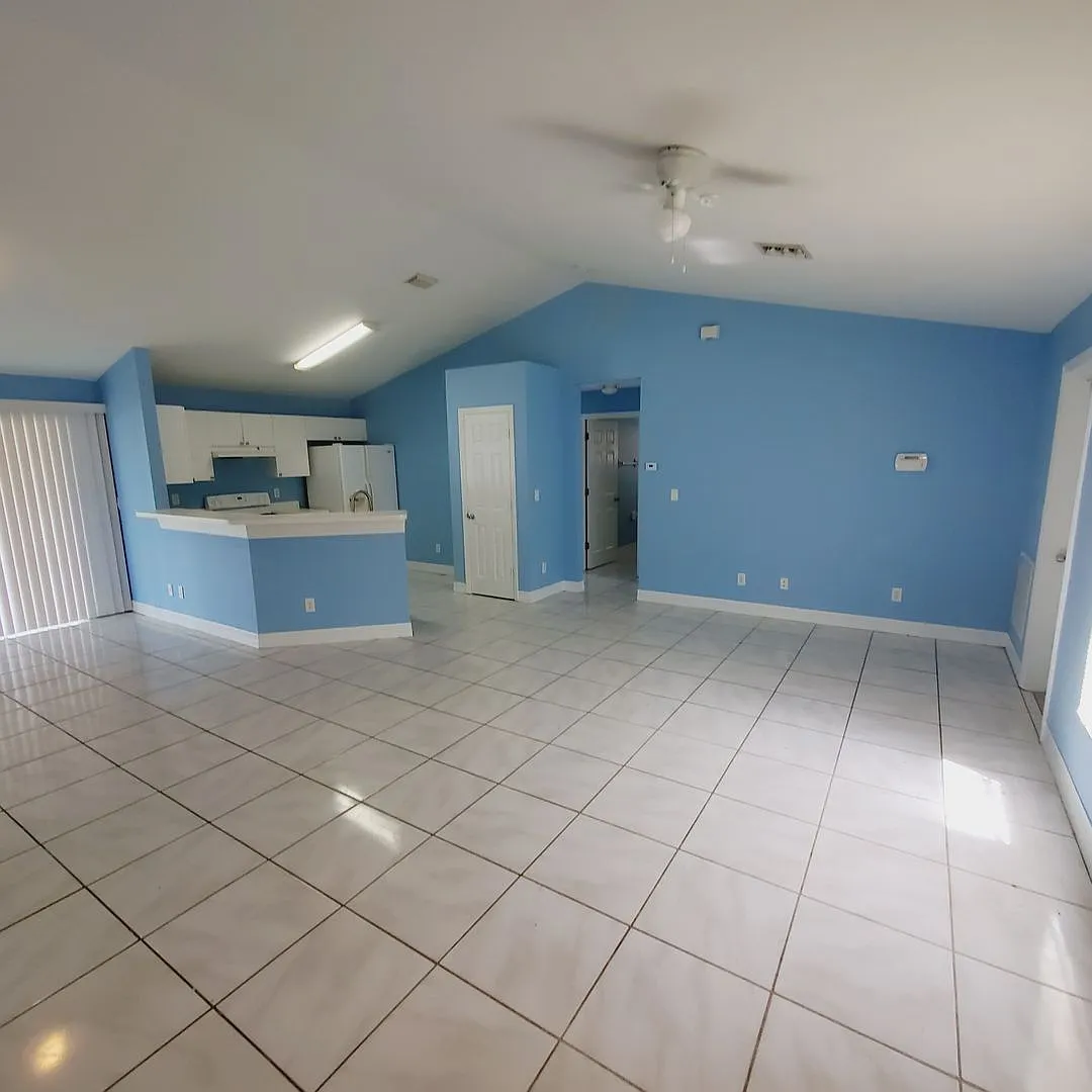 Lehigh Acres 3 Bedroom/ 2 Bathroom — Photo 4