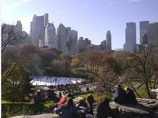 Rented by Buchbinder & Warren | media 24