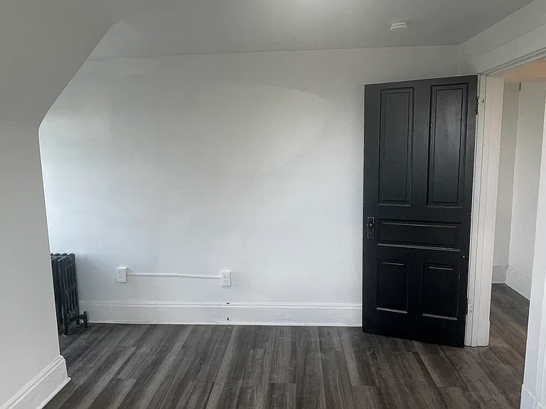 119 Margaret St — Photo 9
