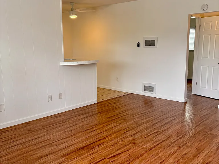 4165 Monroe Ave #4 — Photo 3