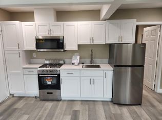 984 El Camino Dr #E, Costa Mesa, CA 92626