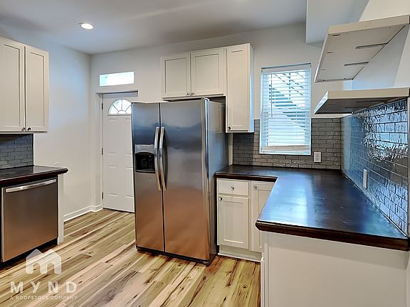 4th image of 329 Woodland Ave #329