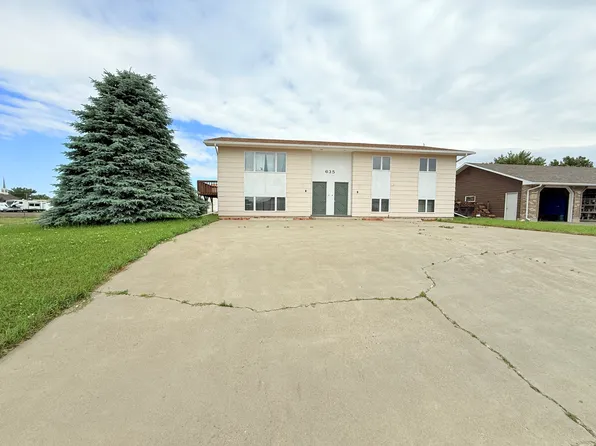 635 14th St W #B, Havre, MT 59501