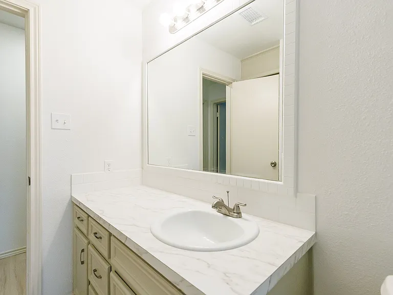 4407 75th Dr #B — Photo 18