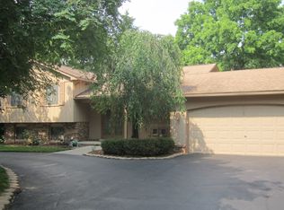 29695 Mayfair Rd, Farmington Hills, MI 48331