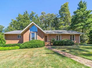 15 Ridgewood Dr, Staunton, VA 24401